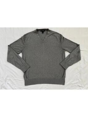 Banana Republic men’s size large grey luxury blend thin v neck sweater